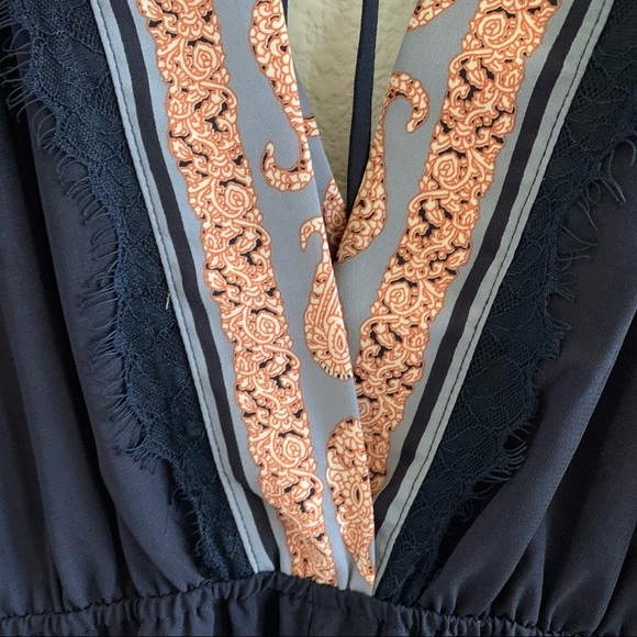 Illa Illa Deep V Romper Playsuit Jumpsuit Flirty Lace Romantic Boho Small - Picture 14 of 15